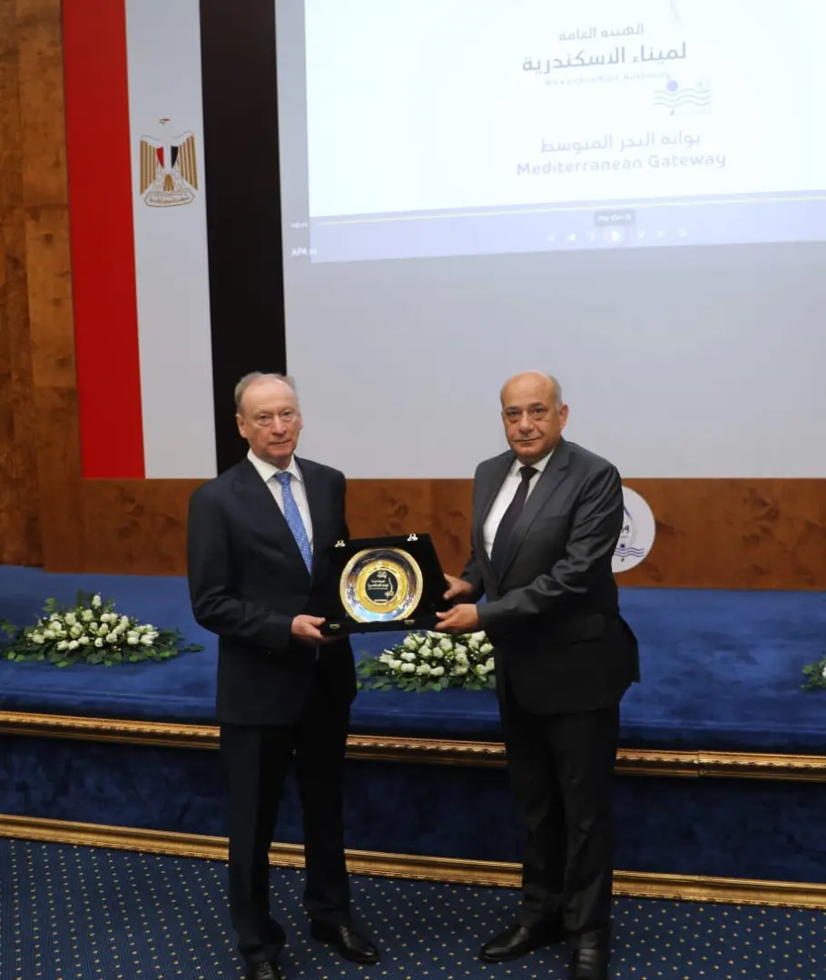 ميناء الإسكندرية يستقبل وفدا حكوميا روسيا رفيع المستوى لبحث تعزيز التعاون في النقل البحري - 1000633056
