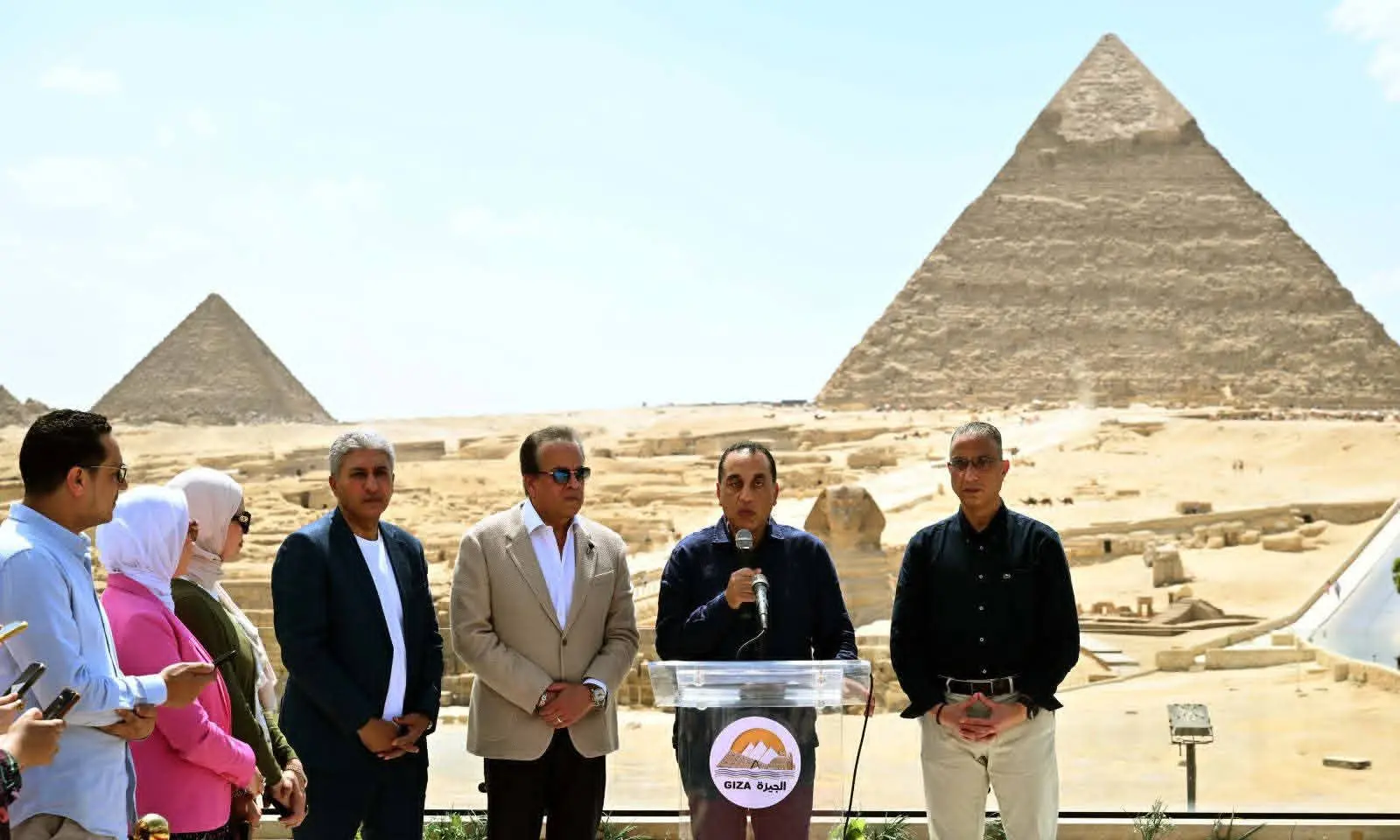 رئيس الوزراء: تطوير شامل لنزلة السمان لزيادة أعداد السائحين وتحويلها لمنطقة عالمية - 1000633062