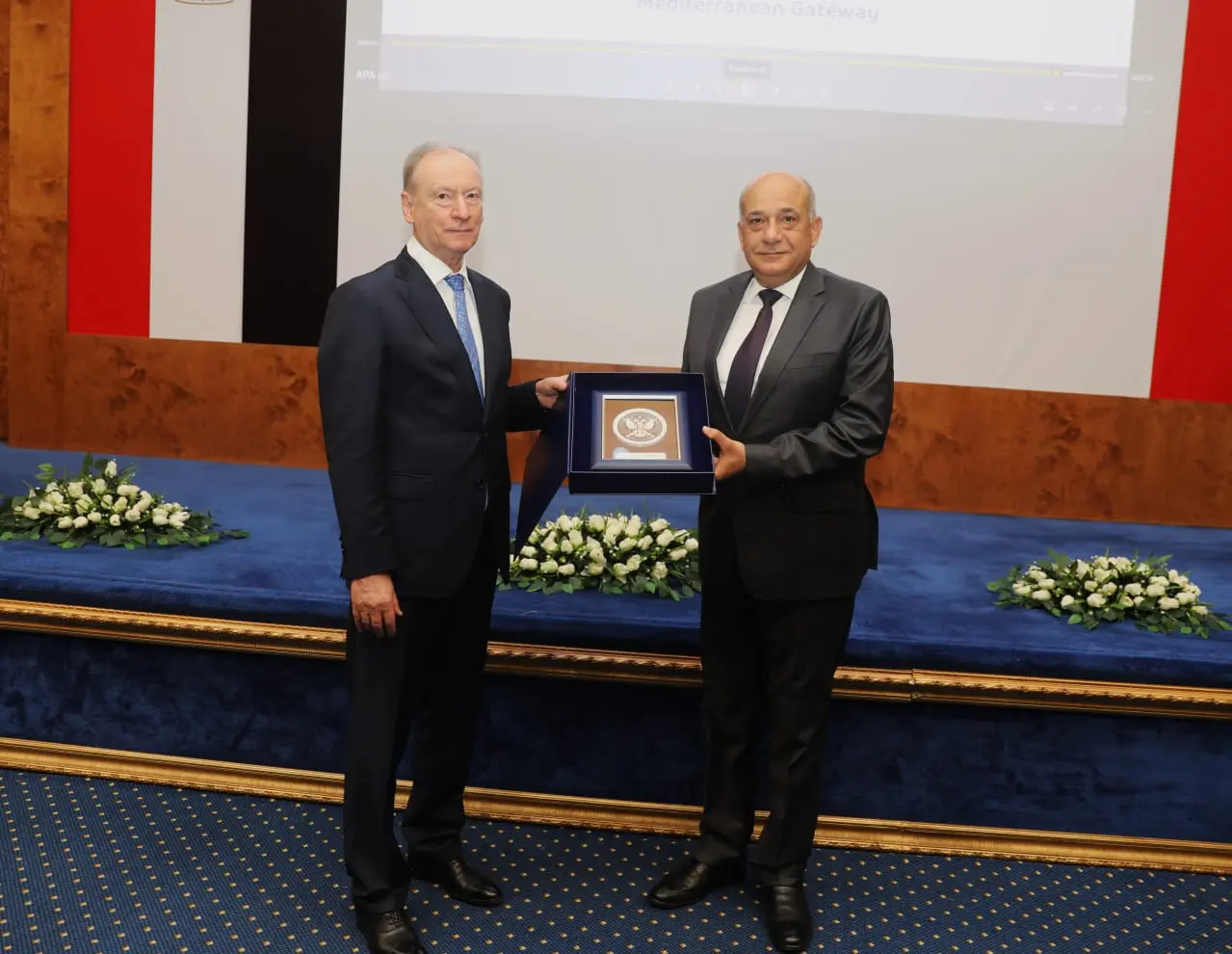 ميناء الإسكندرية يستقبل وفدا حكوميا روسيا رفيع المستوى لبحث تعزيز التعاون في النقل البحري - 1000633071
