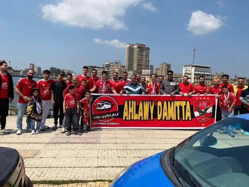 جماهير القطبين تحتشد في ستاد القاهرة قبل صدام قمة الأهلي والزمالك الليلة - 1000635021