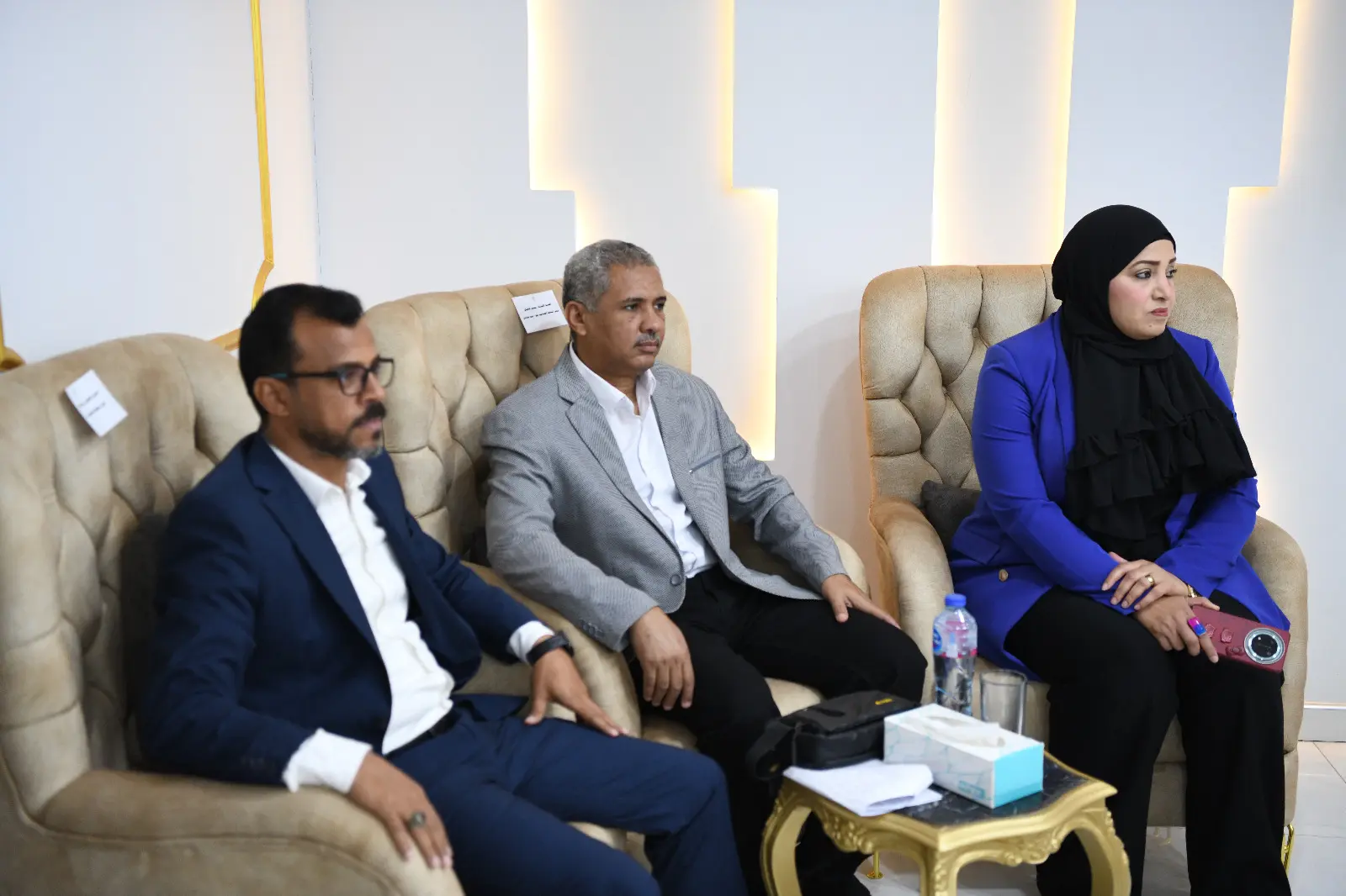 محافظ قنا يستقبل القنصل العام الروسي لبحث آفاق التعاون المشترك ودعم العلاقات الثنائية - 1000635050