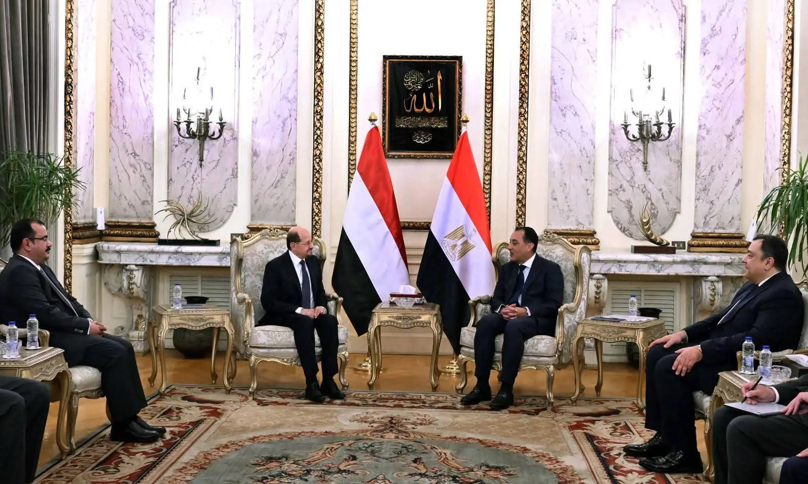 رئيس الوزراء يلتقي نظيره اليمني - 1000635295