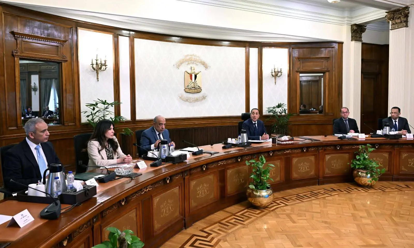 رئيس الوزراء يستعرض خطوات إعداد استراتيجية وطنية لتنظيم إنشاء مراكز البيانات