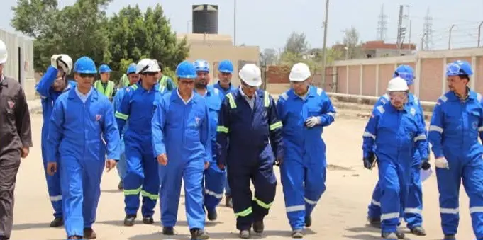 بالصور| لأول مرة في تاريخ قطاع البترول.. قيادات الهيئة العامة داخل مصنع «دلتا غاز» بالبحيرة - 1000635358 1