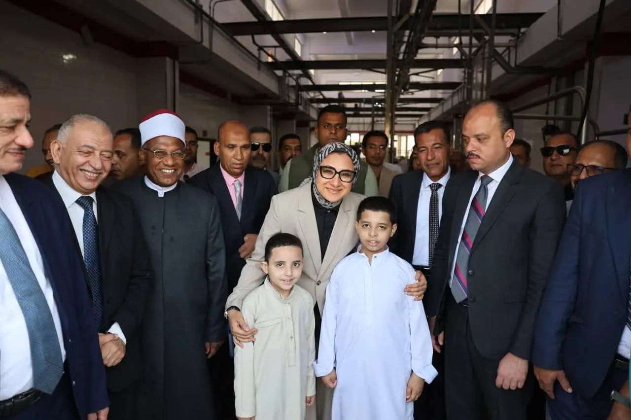 محافظ الوادي الجديد تشهد أعمال نحر الأضاحي بمجزر الخارجة المطور