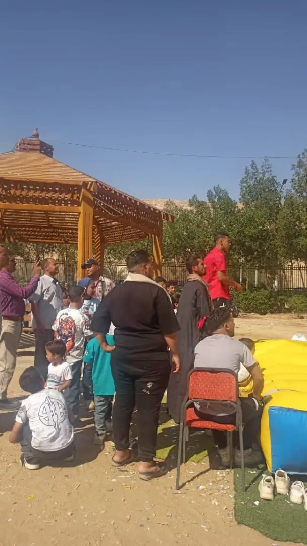 إقبال كبير من المواطنين على الحدائق والمتنزهات للاحتفال بعيد الأضحى المبارك فى أسيوط - 1000640860