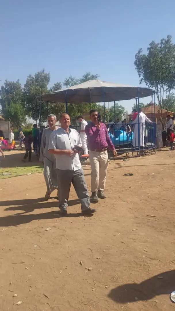 إقبال كبير من المواطنين على الحدائق والمتنزهات للاحتفال بعيد الأضحى المبارك فى أسيوط - 1000640866