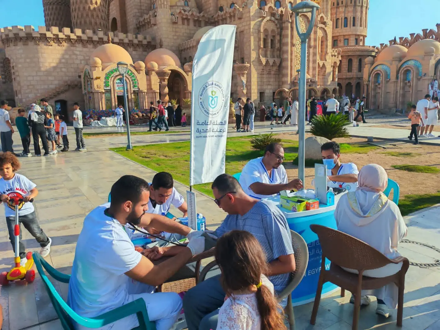 انتشار مكثف للفرق الطبية بجنوب سيناء لتأمين احتفالات عيد الأضحى المبارك - 1000640901