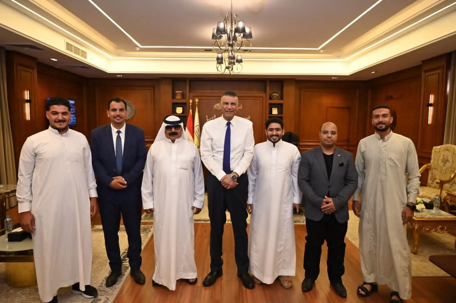 محافظ جنوب سيناء يستقبل المهنئين بعيد الأضحى بديوان عام المحافظة - 1000640920