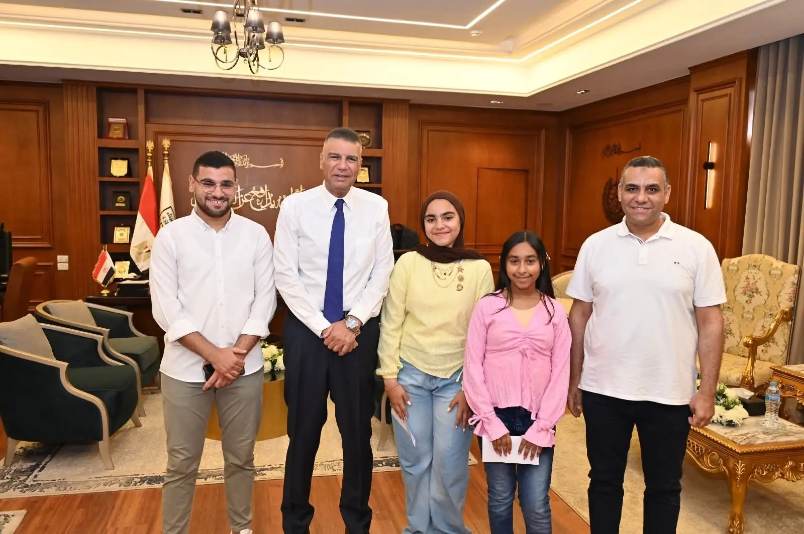 محافظ جنوب سيناء يستقبل المهنئين بعيد الأضحى بديوان عام المحافظة - 1000640931