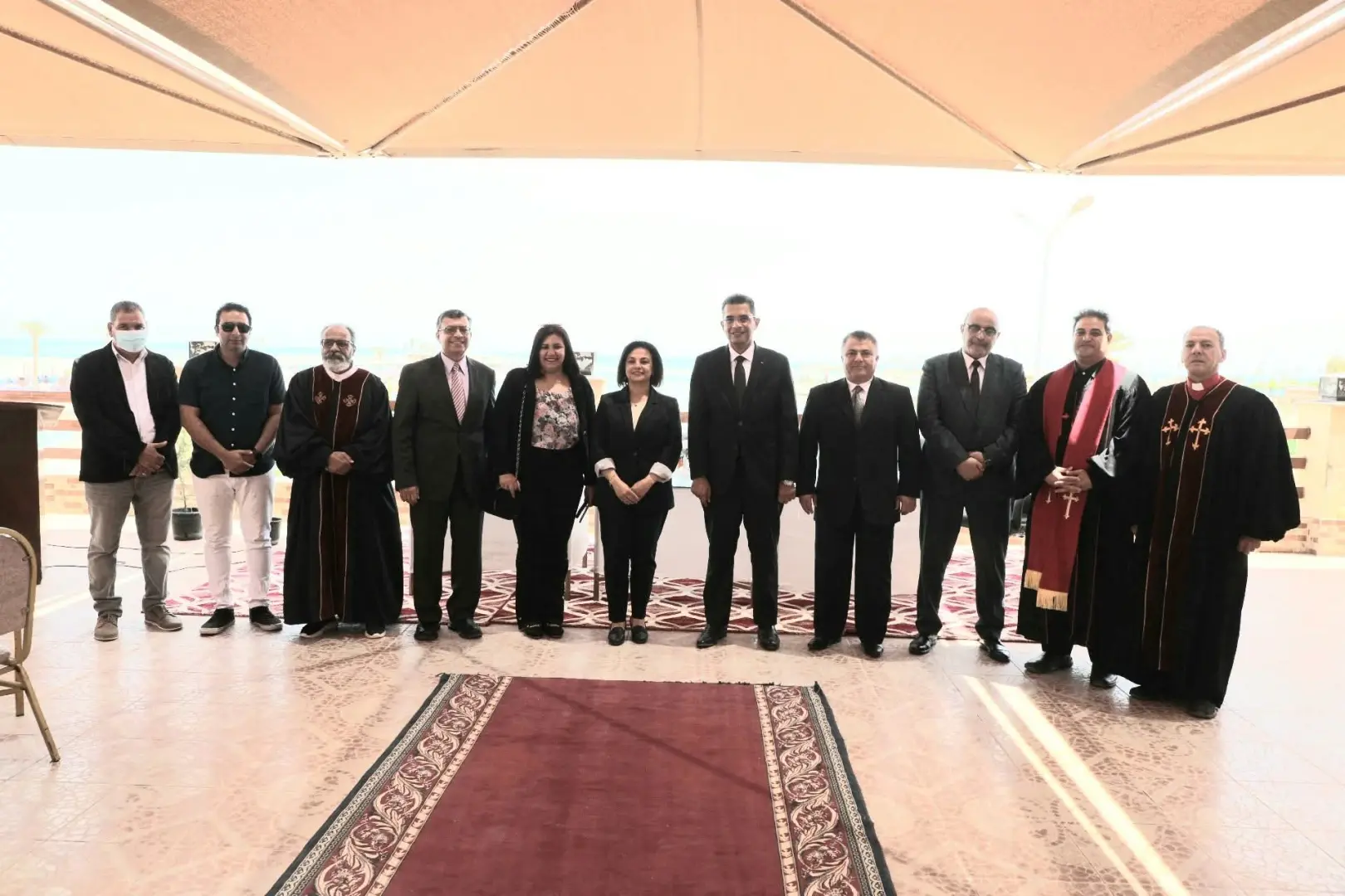 محافظ البحر الأحمر يستقبل المهنئين بعيد الأضحى وسط أجواء من المحبة والوحدة الوطنية - 1000640939