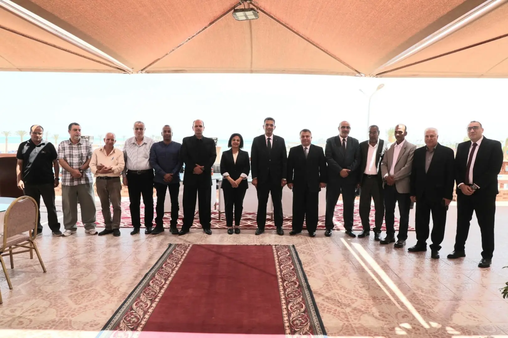 محافظ البحر الأحمر يستقبل المهنئين بعيد الأضحى وسط أجواء من المحبة والوحدة الوطنية - 1000640941