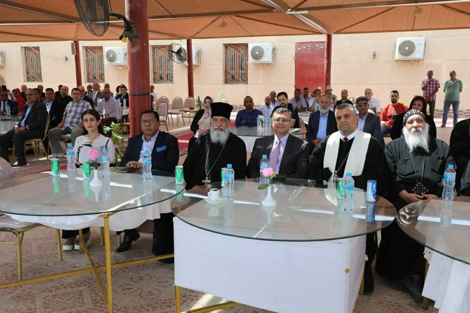محافظ البحر الأحمر يستقبل المهنئين بعيد الأضحى وسط أجواء من المحبة والوحدة الوطنية - 1000640947