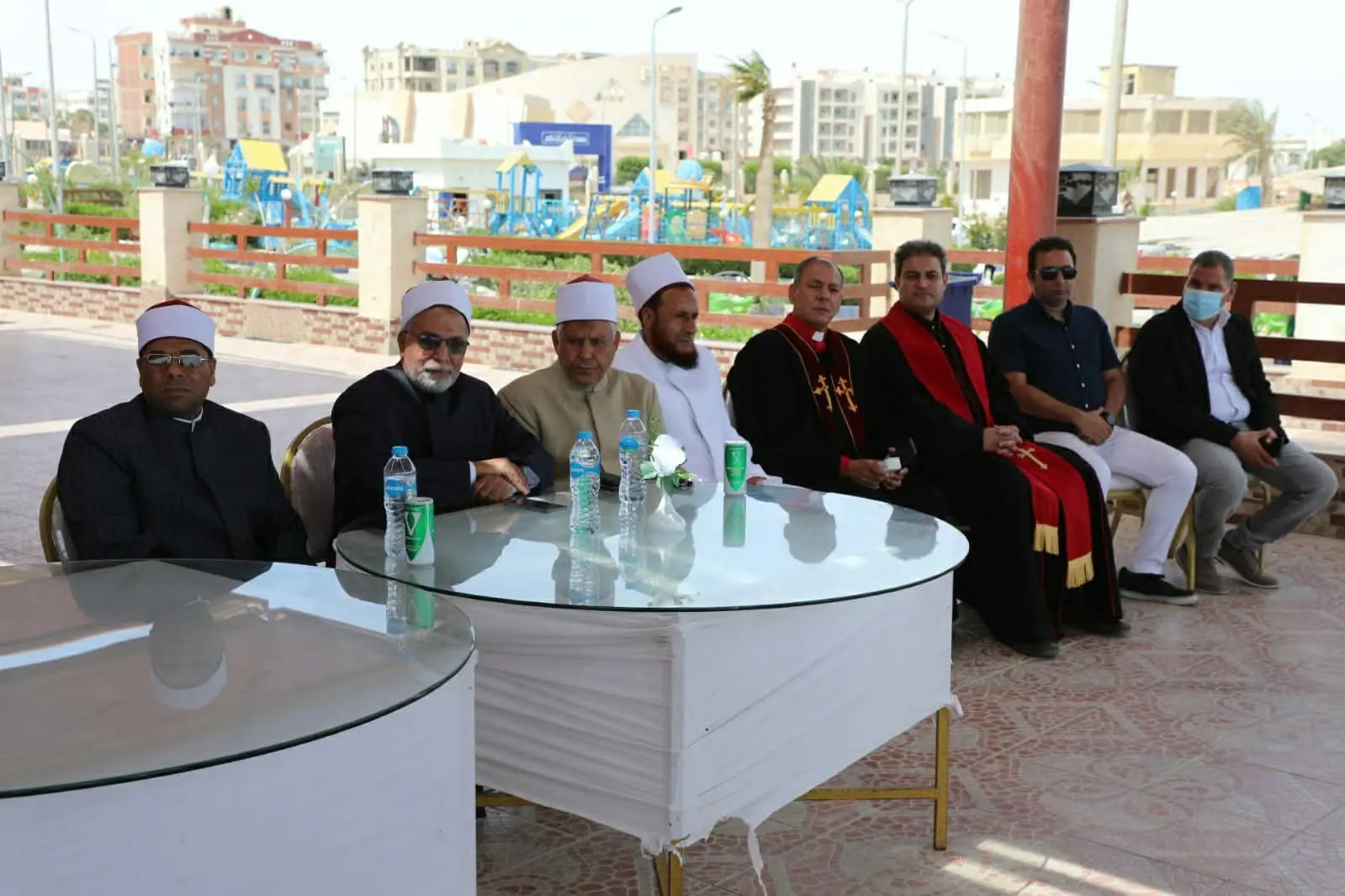 محافظ البحر الأحمر يستقبل المهنئين بعيد الأضحى وسط أجواء من المحبة والوحدة الوطنية - 1000640950