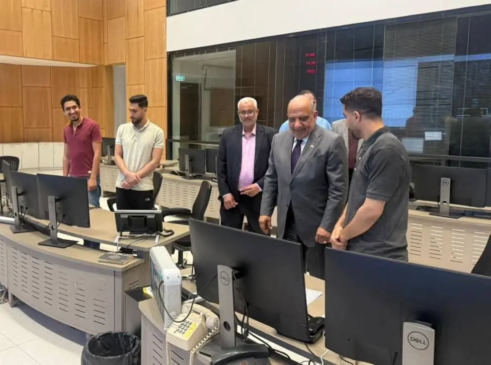وزير الكهرباء يتابع استقرار الشبكة الموحدة من مركز التحكم القومي في أول أيام عيد الأضحى - 1000641029