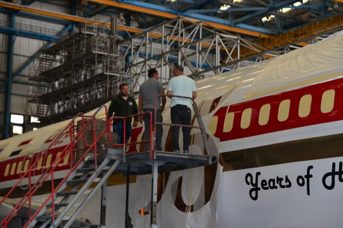 بشعار الثمانينيات.. مصر للطيران تحيي "الهوية التراثية" لطائراتها على طراز B737-800 - 1000641879