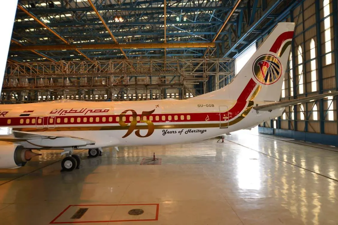 بشعار الثمانينيات.. مصر للطيران تحيي "الهوية التراثية" لطائراتها على طراز B737-800 - 1000641882