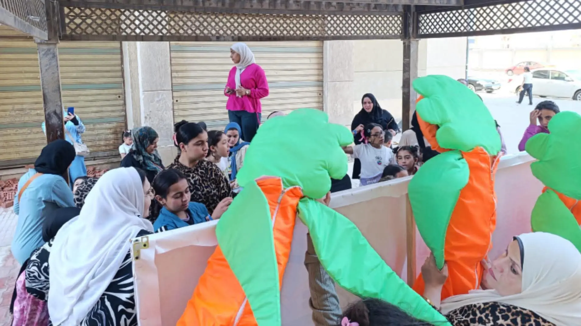 الثقافة تواصل احتفالات عيد الأضحى بالإسكان البديل بفعاليات توعوية وورش فنية للأطفال - 1000645161