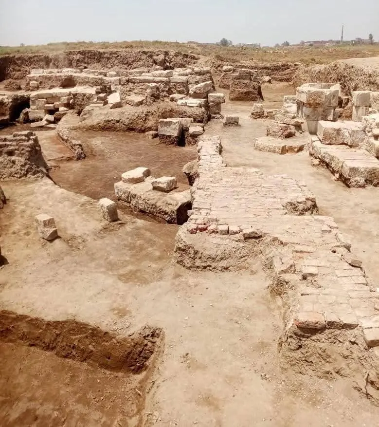 اكتشافات أثرية جديدة بإهناسيا المدينة تكشف أسرارًا من عصور الفراعنة واليونان والرومان