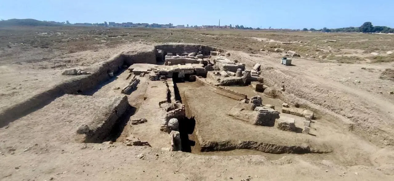 اكتشافات أثرية جديدة بإهناسيا المدينة تكشف أسرارًا من عصور الفراعنة واليونان والرومان - 1000646443