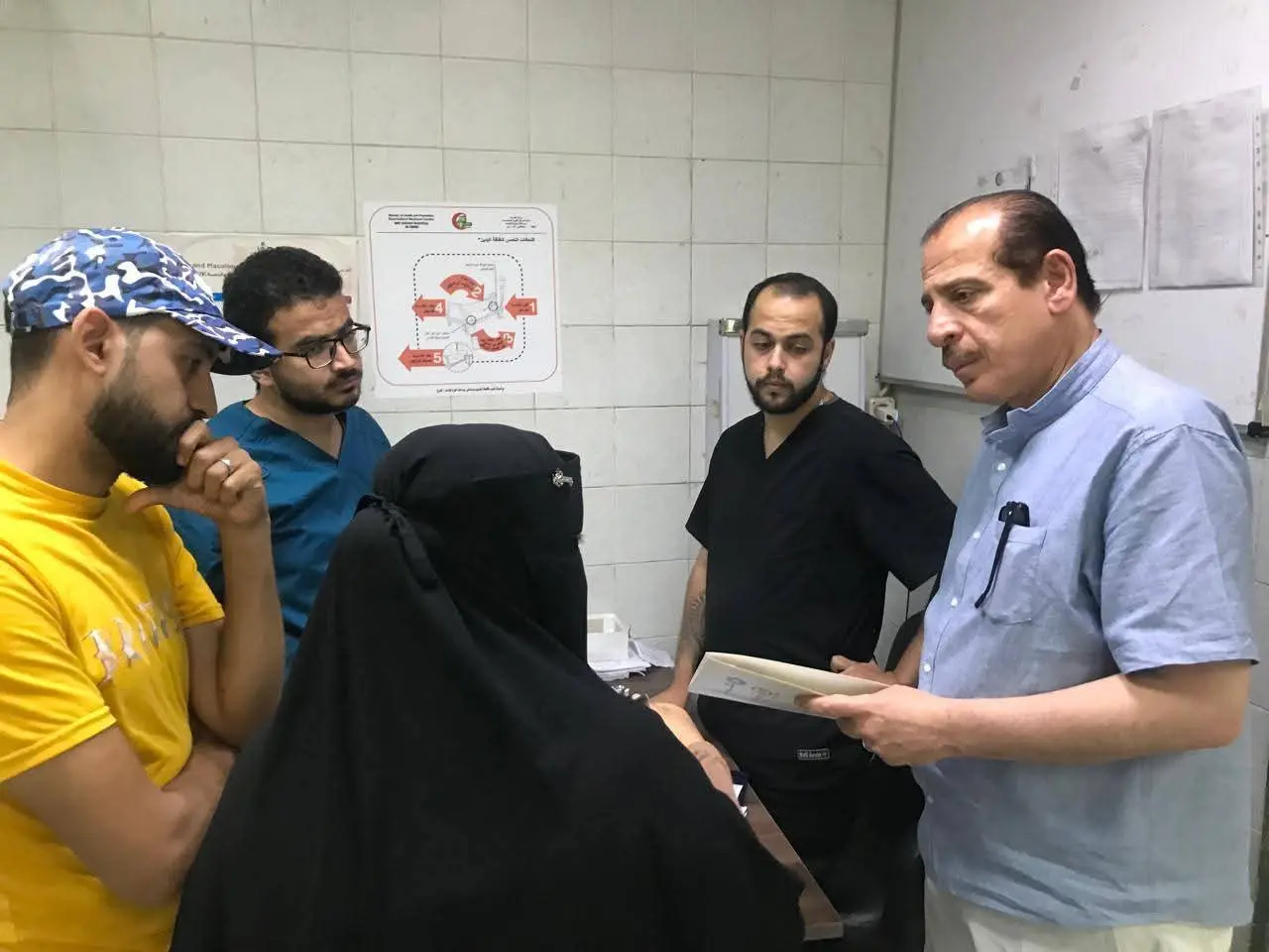 نائب وزير الصحة يفاجئ منشآت القاهرة الصحية.. إحالة متغيبين للتحقيق وتوجيهات عاجلة لتحسين الخدمة - 1000646524