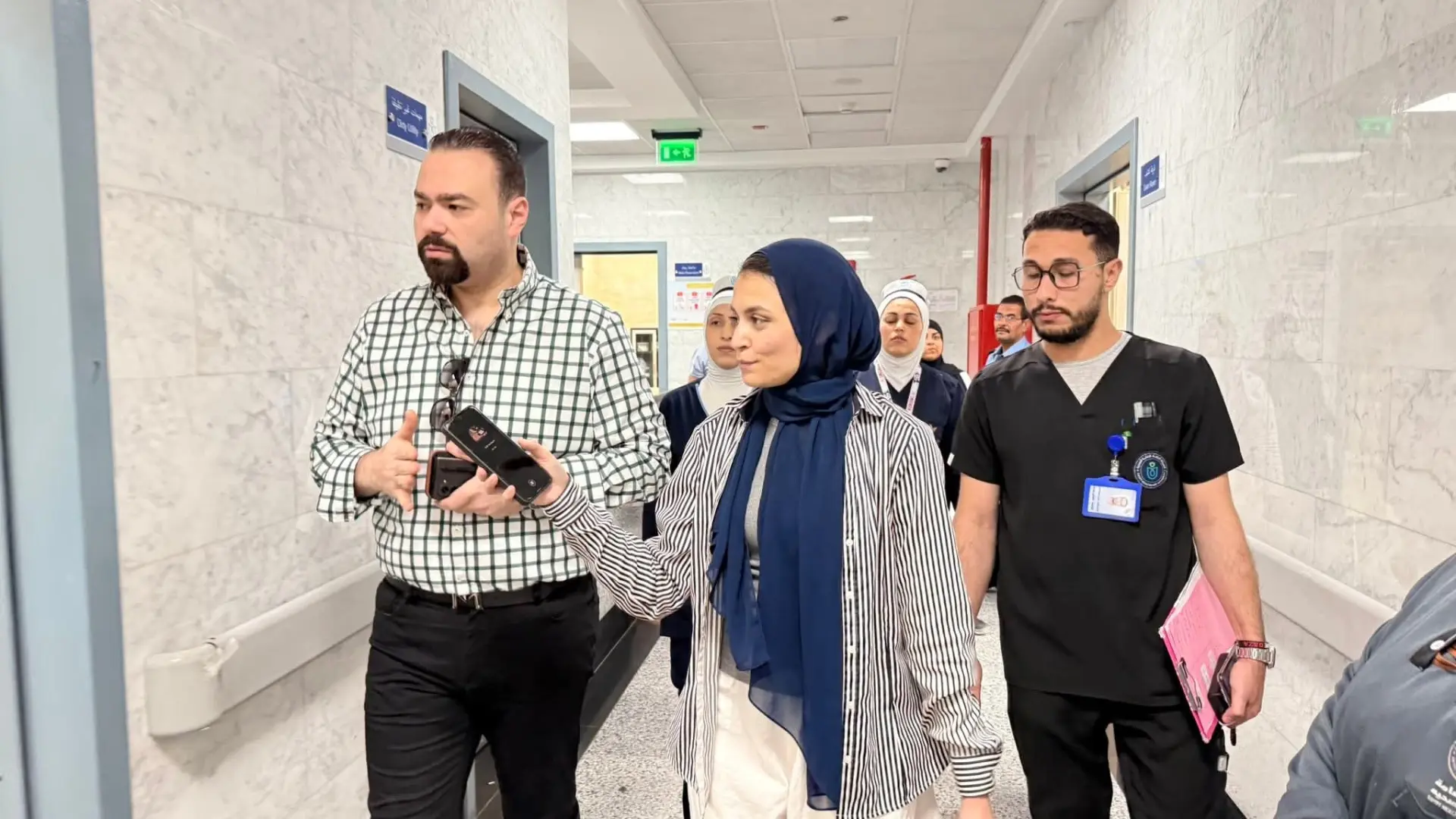 رئيس قطاع إقليم الصعيد بالهيئة العامة للرعاية الصحية يفاجئ مستشفى الكرنك الدولي بالأقصر - 1000646945