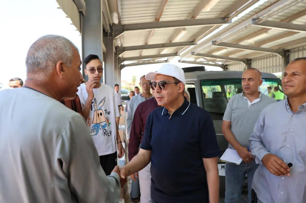محافظ المنيا: تطوير شامل لمنظومة النقل وإنهاء نقل الركاب بـ«البيك أب» - 1000646961