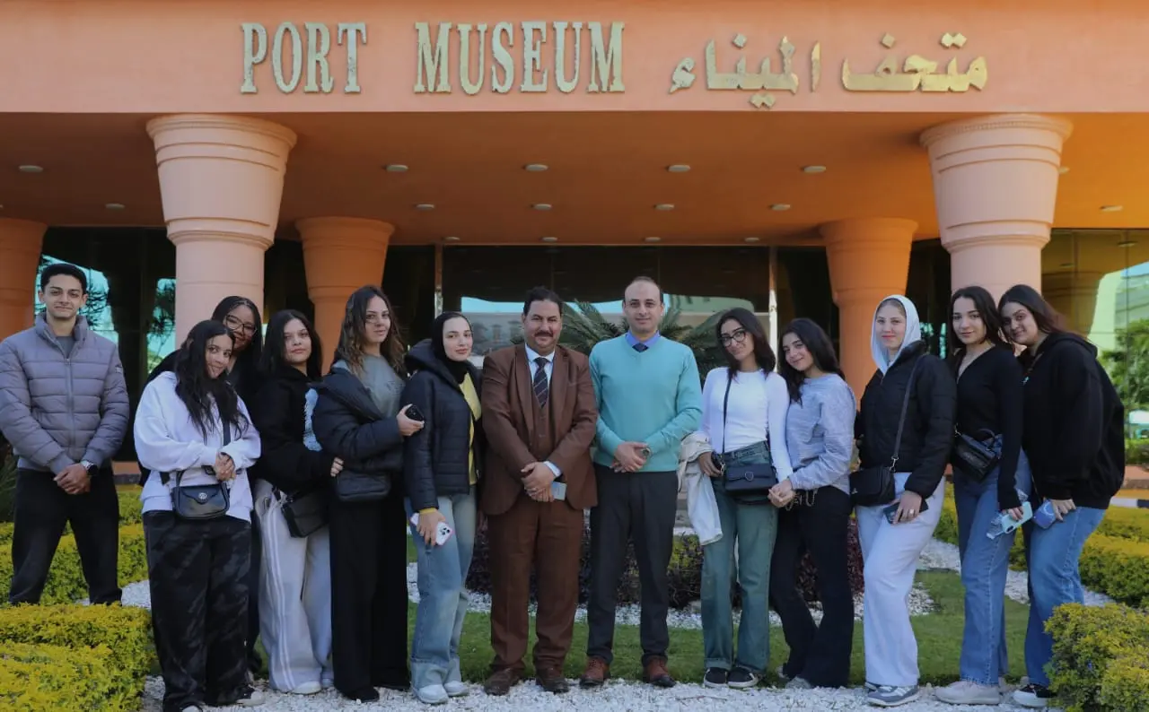 طلاب "إعلام الإسكندرية الأهلية" يطّلعون على ملامح مشروع "ميناء الإسكندرية الكبير" ورؤية 2030 - 1000648716