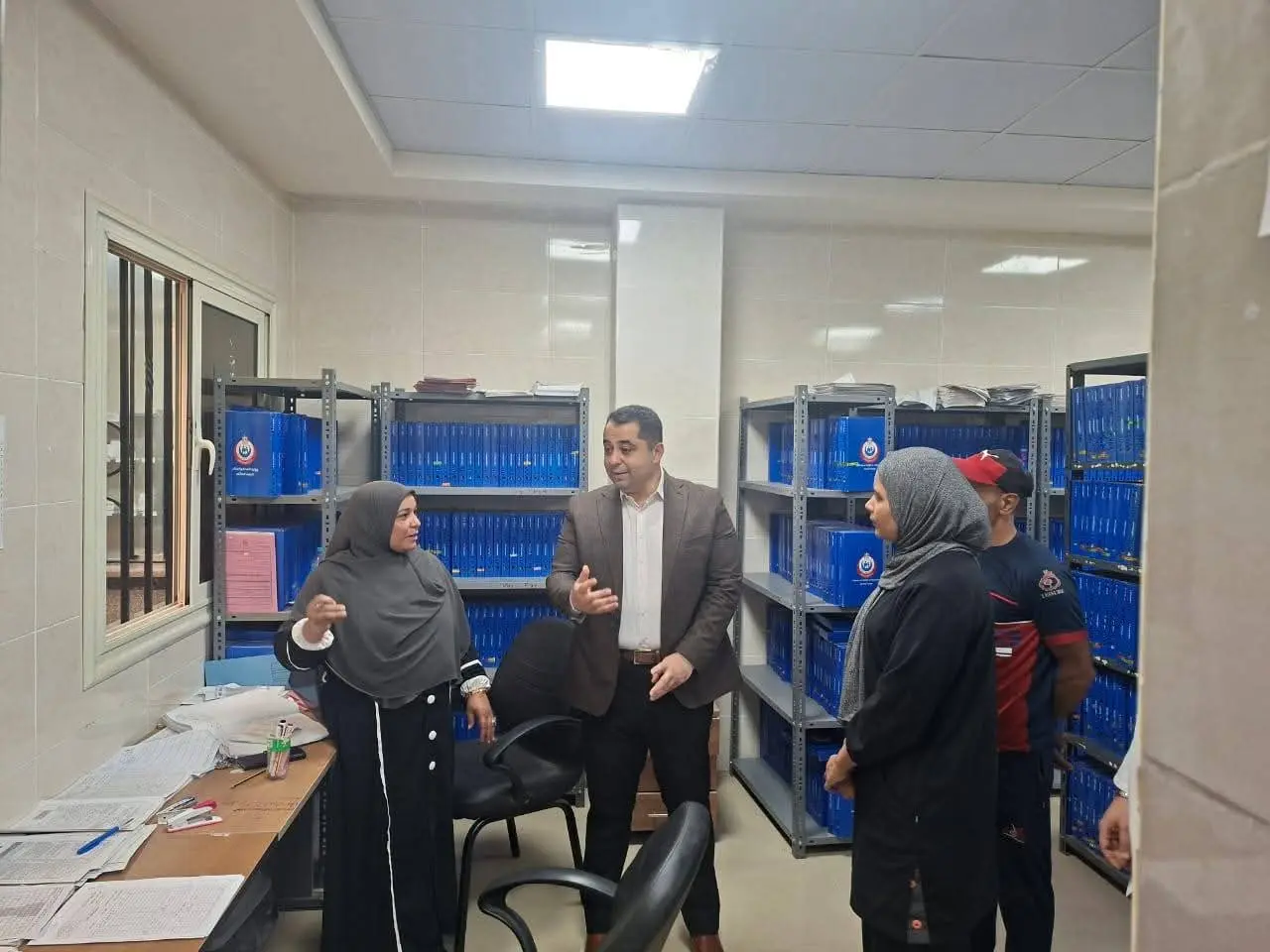 وكيل صحة قنا يفاجئ وحدة المحروسة الصحية ويُحيل المتغيبين للتحقيق - 1000650221