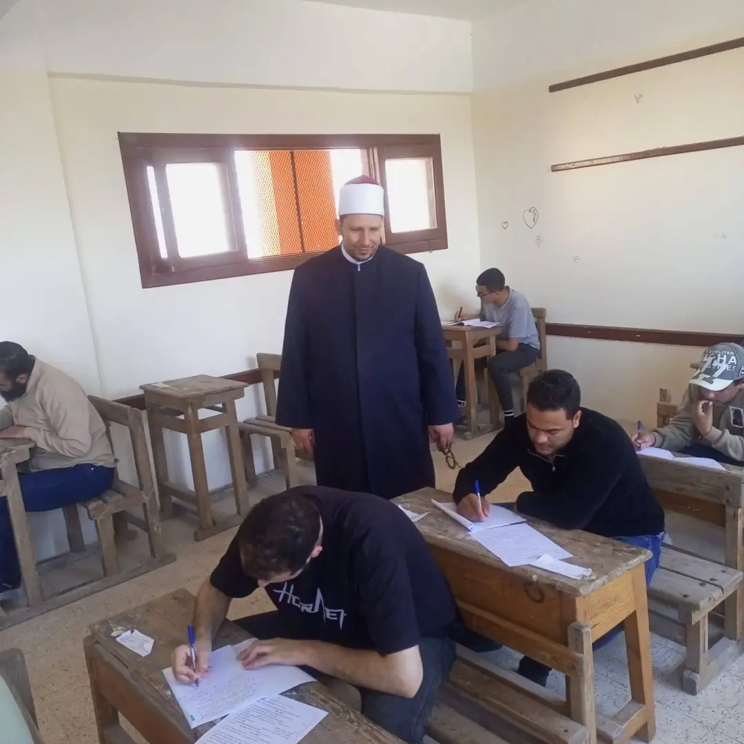 انطلاق امتحانات الشهادات الابتدائية والإعدادية والقراءات بمراحلها الثلاث بمنطقة الإسكندرية الأزهرية - 1000651574