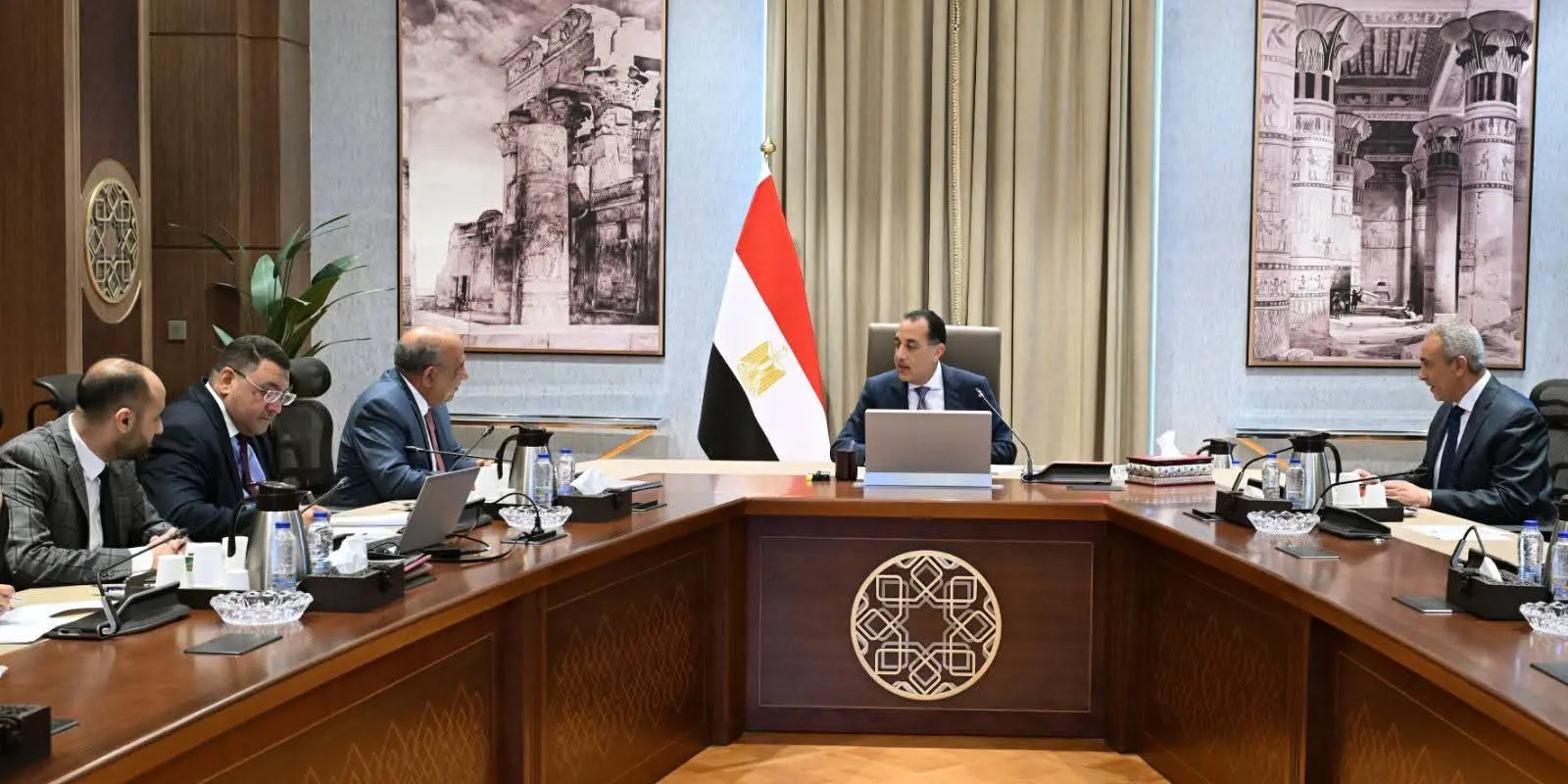 الحكومة تتابع استعدادات صيف 2026 من خلال 49 مشروعاً لتدعيم الكهرباء - 1000652481