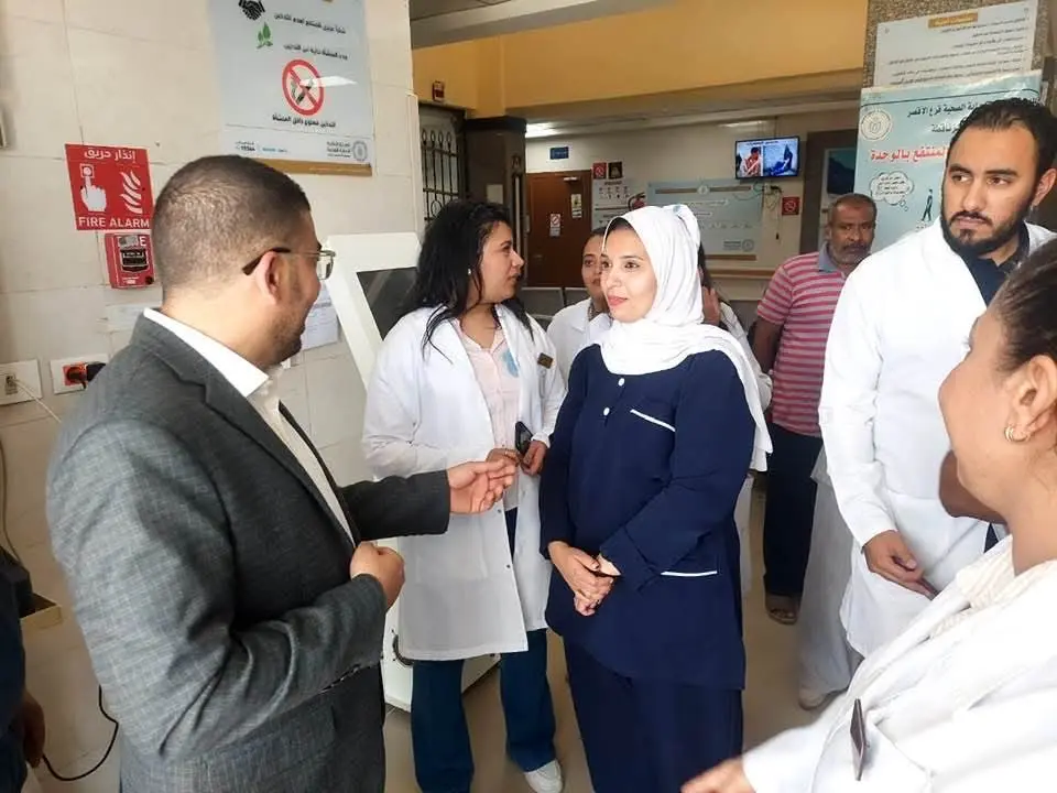 مدير فرع هيئة الرعاية الصحية بالأقصر يتفقد وحدة طب أسرة الزناقطة