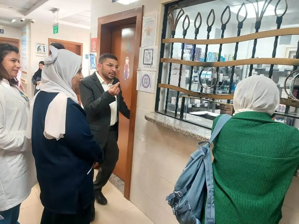 مدير فرع هيئة الرعاية الصحية بالأقصر يتفقد وحدة طب أسرة الزناقطة - 1000652578
