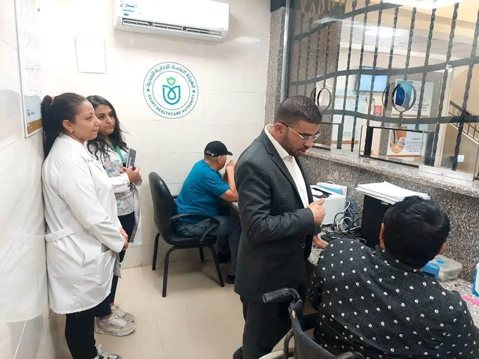 مدير فرع هيئة الرعاية الصحية بالأقصر يتفقد وحدة طب أسرة الزناقطة - 1000652579