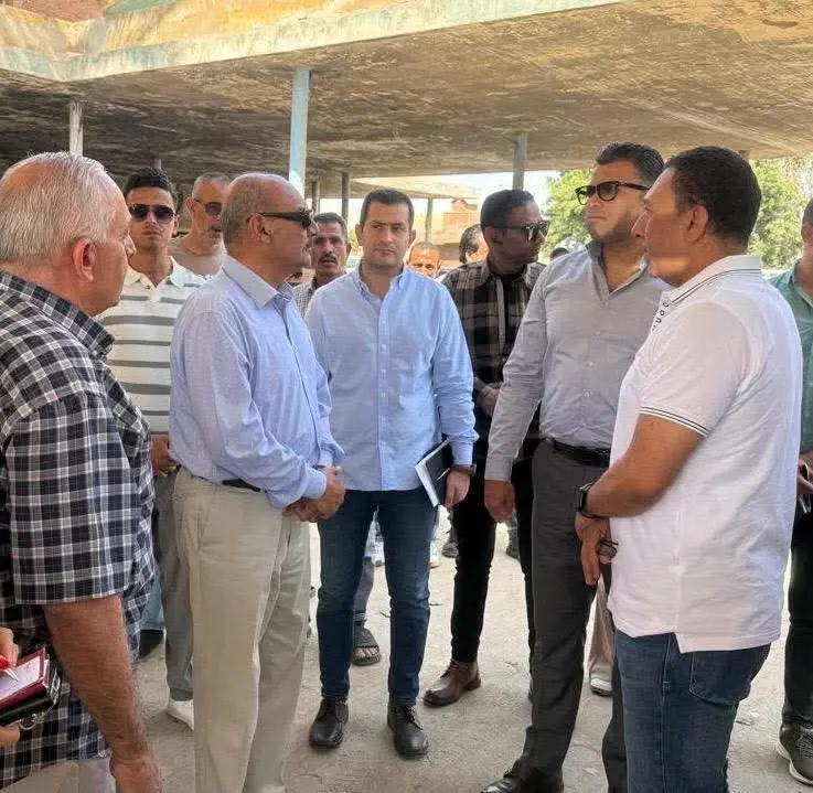 محافظ السويس يوجه بتطوير موقع شرق الدلتا وتحويله لمرفق خدمي متكامل - 1000652667