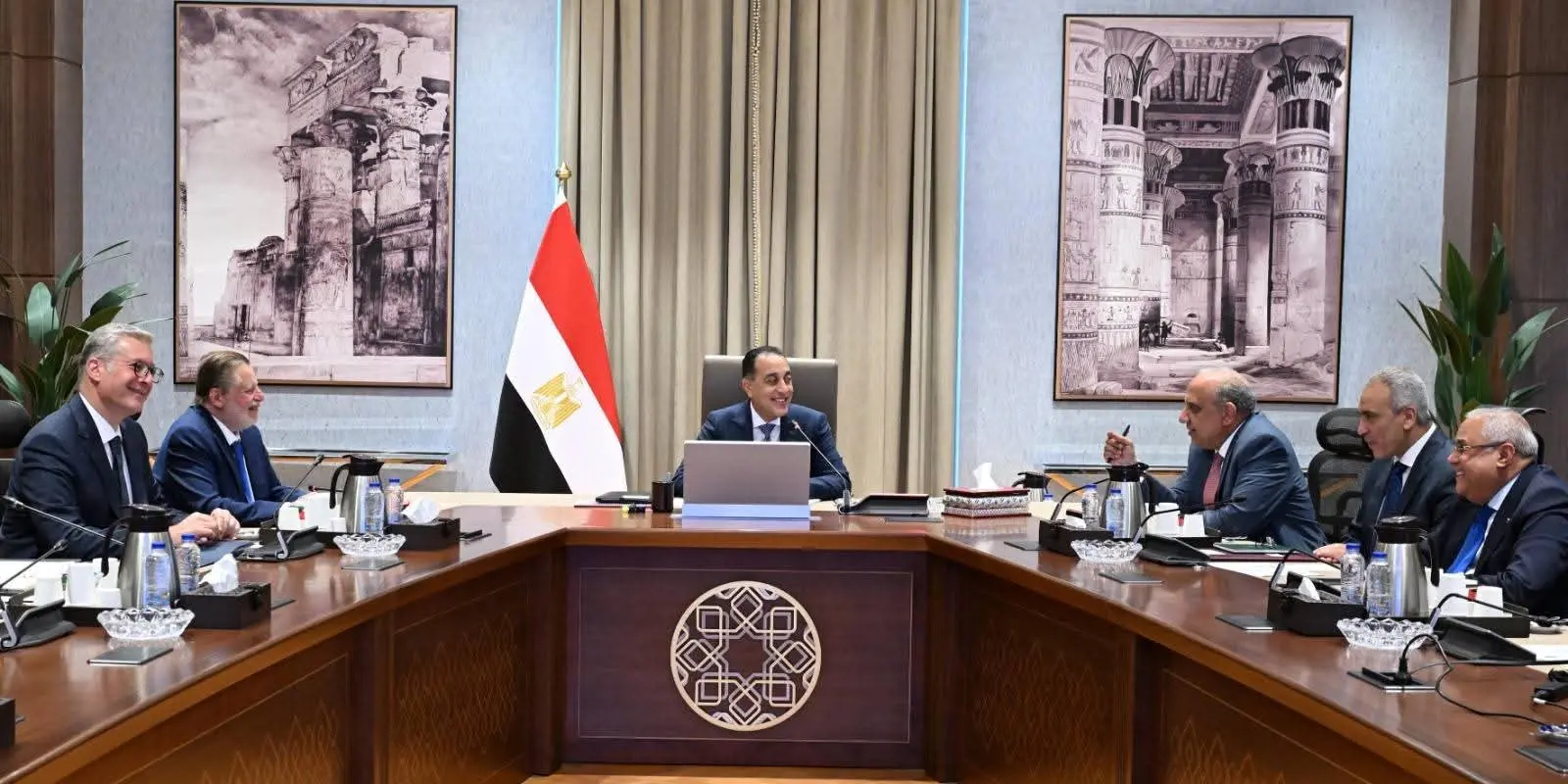 مدبولي يتابع تعزيز احتياطيات الوقود لضمان استقرار إمدادات الطاقة - 1000652726