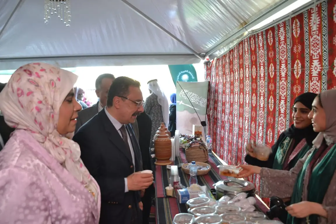 جامعة الإسكندرية تنظم احتفالية «يوم الجاليات الثقافي» للطلاب الوافدين - 1000654024