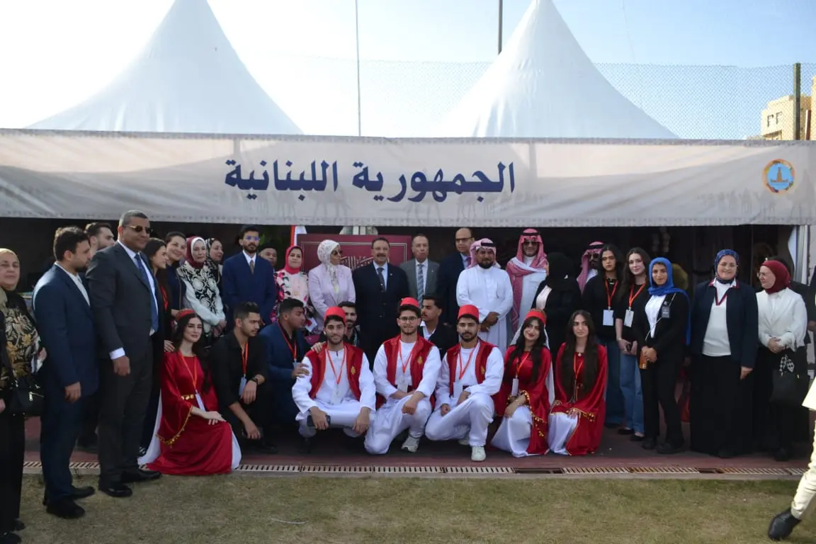 جامعة الإسكندرية تنظم احتفالية «يوم الجاليات الثقافي» للطلاب الوافدين - 1000654046