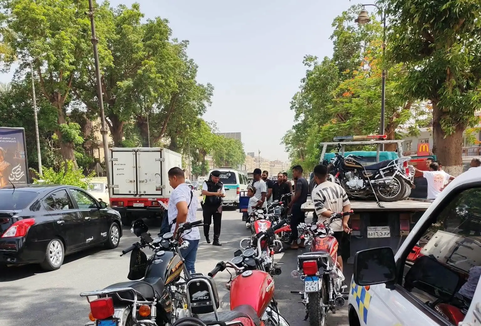 ضبط 34 دراجة نارية وتوك توك مخالفًا خلال حملات مرورية مكثفة بأسوان - 1000655054