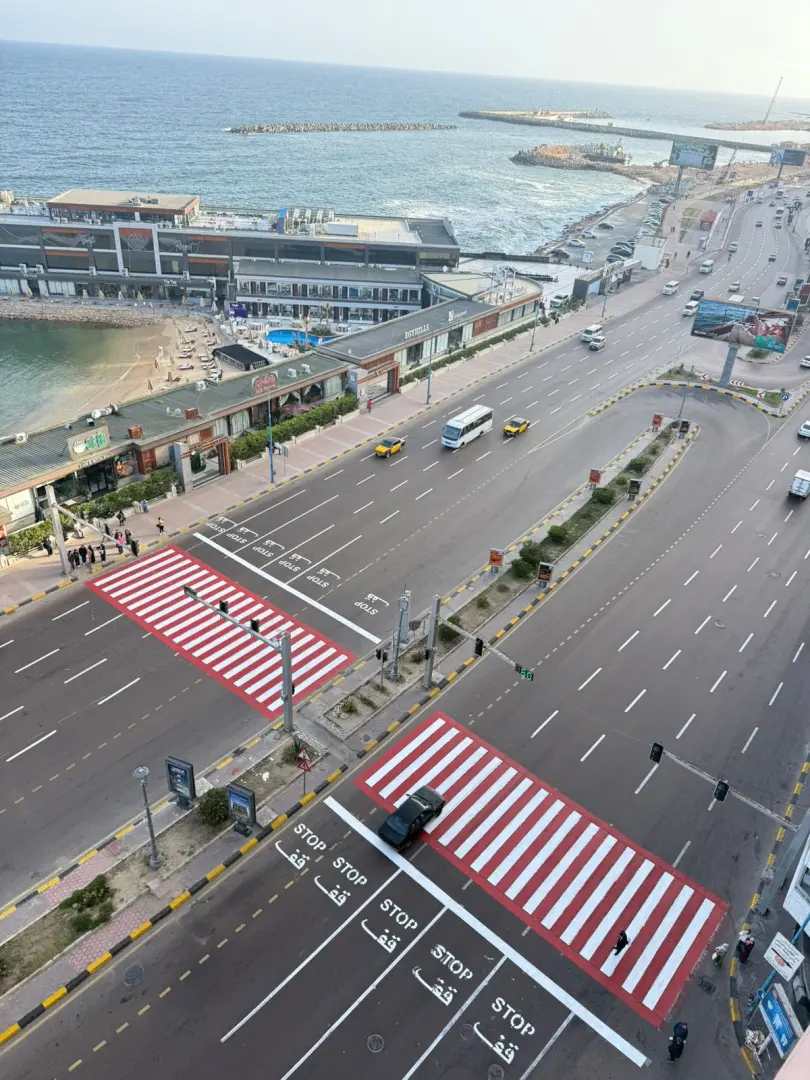الإسكندرية تستعد لفصل الصيف.. الانتهاء من أعمال التخطيط الأرضي بطريق الكورنيش وإشارات عبور المشاة - 1000655184