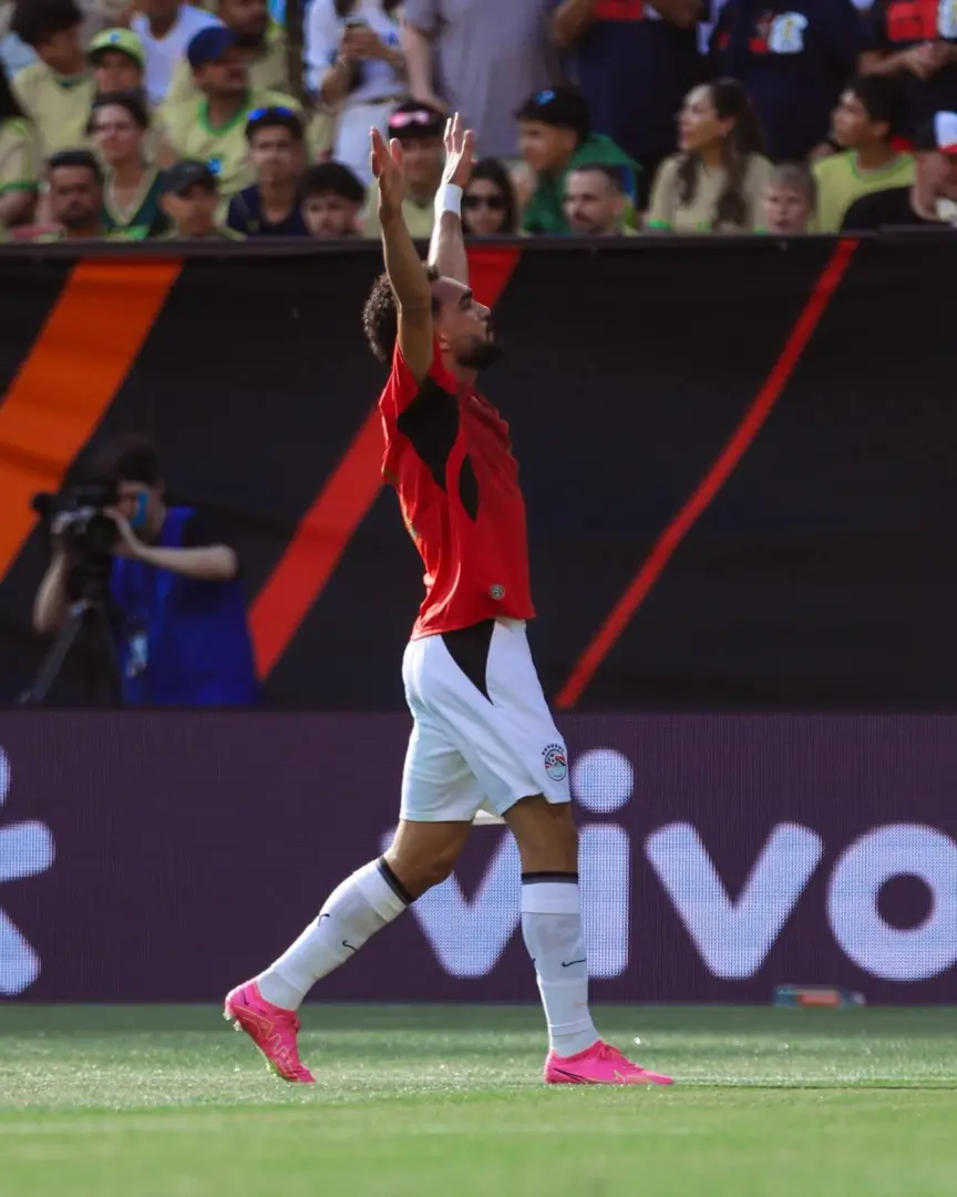 منتخب مصر يتعادل مع البرازيل 1-1 في الشوط الأول استعدادًا لكأس العالم 2026 - 1000659420