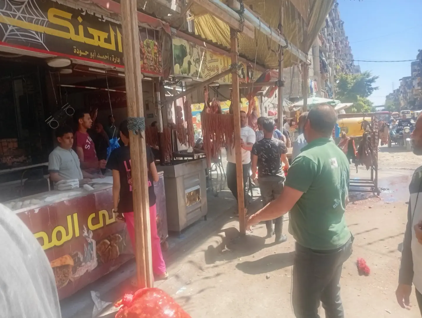 محافظة الإسكندرية تكثف حملاتها الرقابية قبل عيد الأضحى: إعدام 176 كجم أغذية غير صالحة وتحصيل أكثر من 714 ألف جنيه غرامات فورية