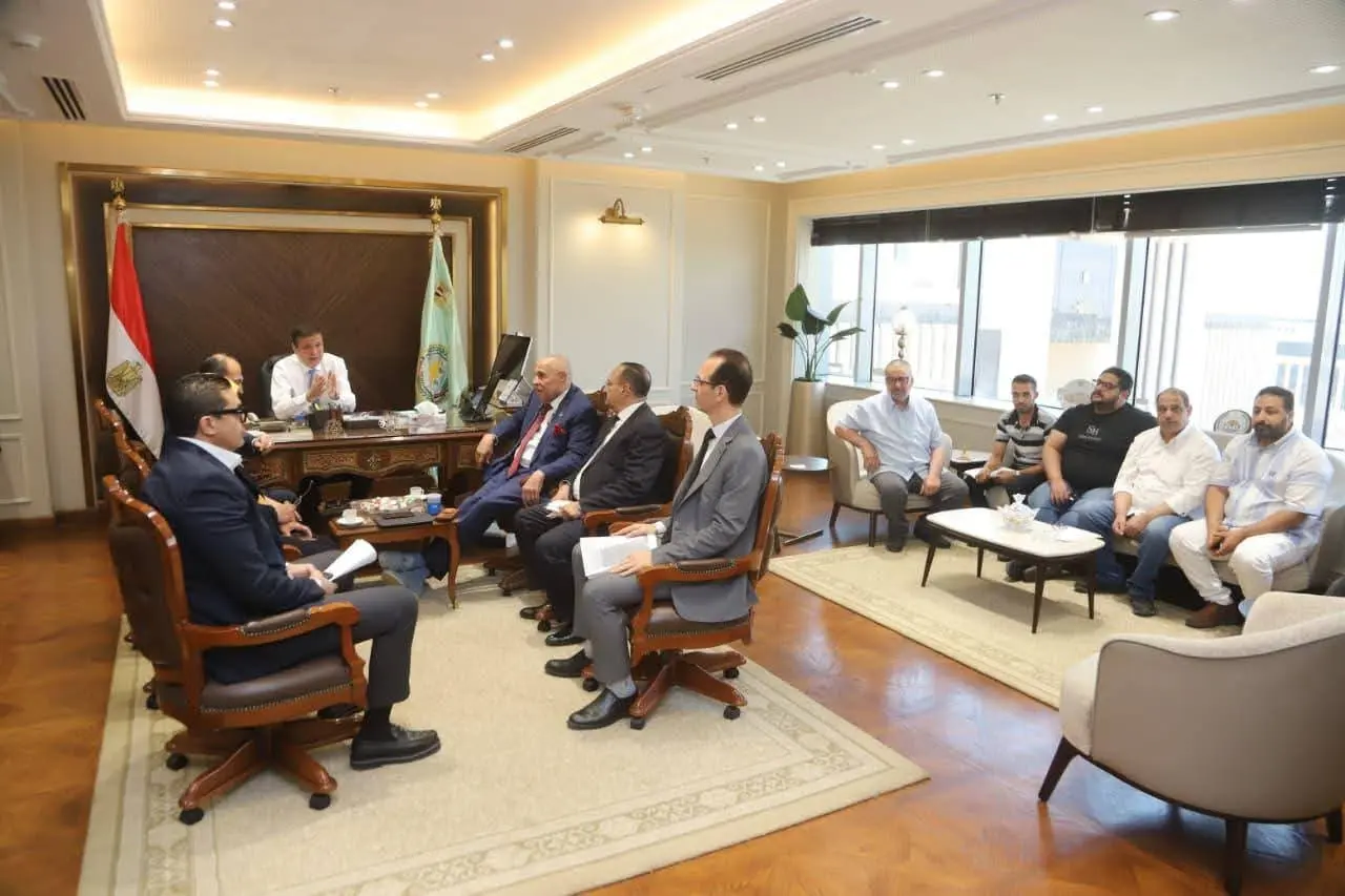 وزير الزراعة يلتقي أعضاء مجلسي النواب والشيوخ لبحث مطالب المواطنين، ويؤكد انتظام صرف الأسمدة المدعمة واستمرار دعم المزارعين وتحقيق الأمن الغذائي.