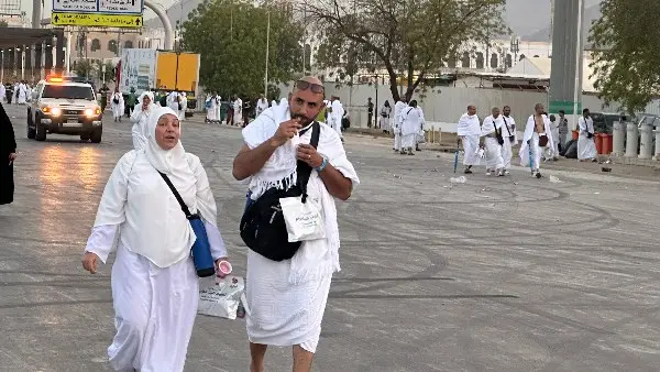 فى أجواء روحانية بعرفات.. حجاج القرعة: الدولة وفرت لنا رحلة حج استثنائية