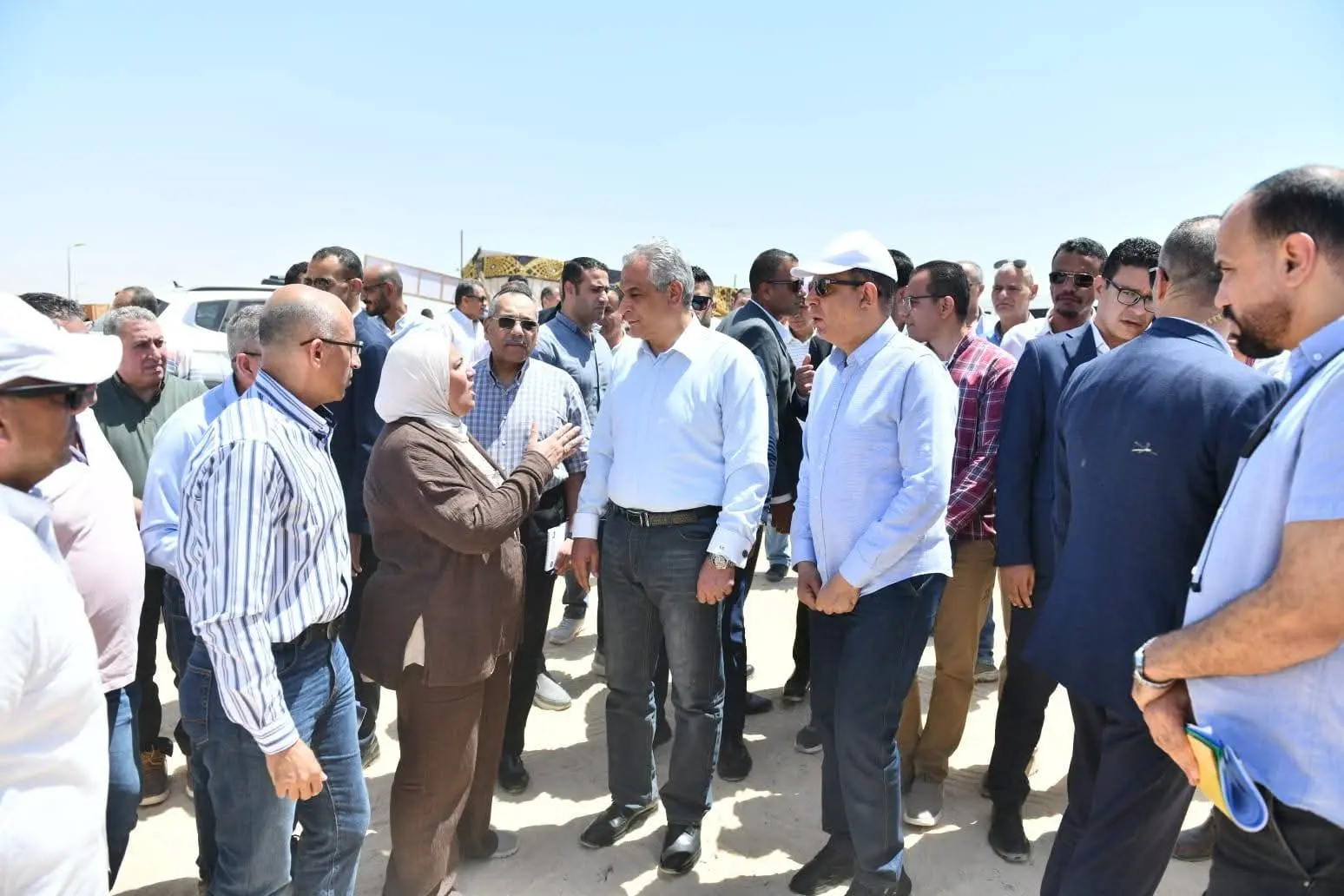 "جمبلاط" يتابع آخر مستجدات مشروعات "حياة كريمة" بمحافظة المنيا