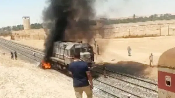 وفاة جميع ركاب سيارة ملاكي في تصادم مع قطار بالسويس.. والسكة الحديد تكشف التفاصيل