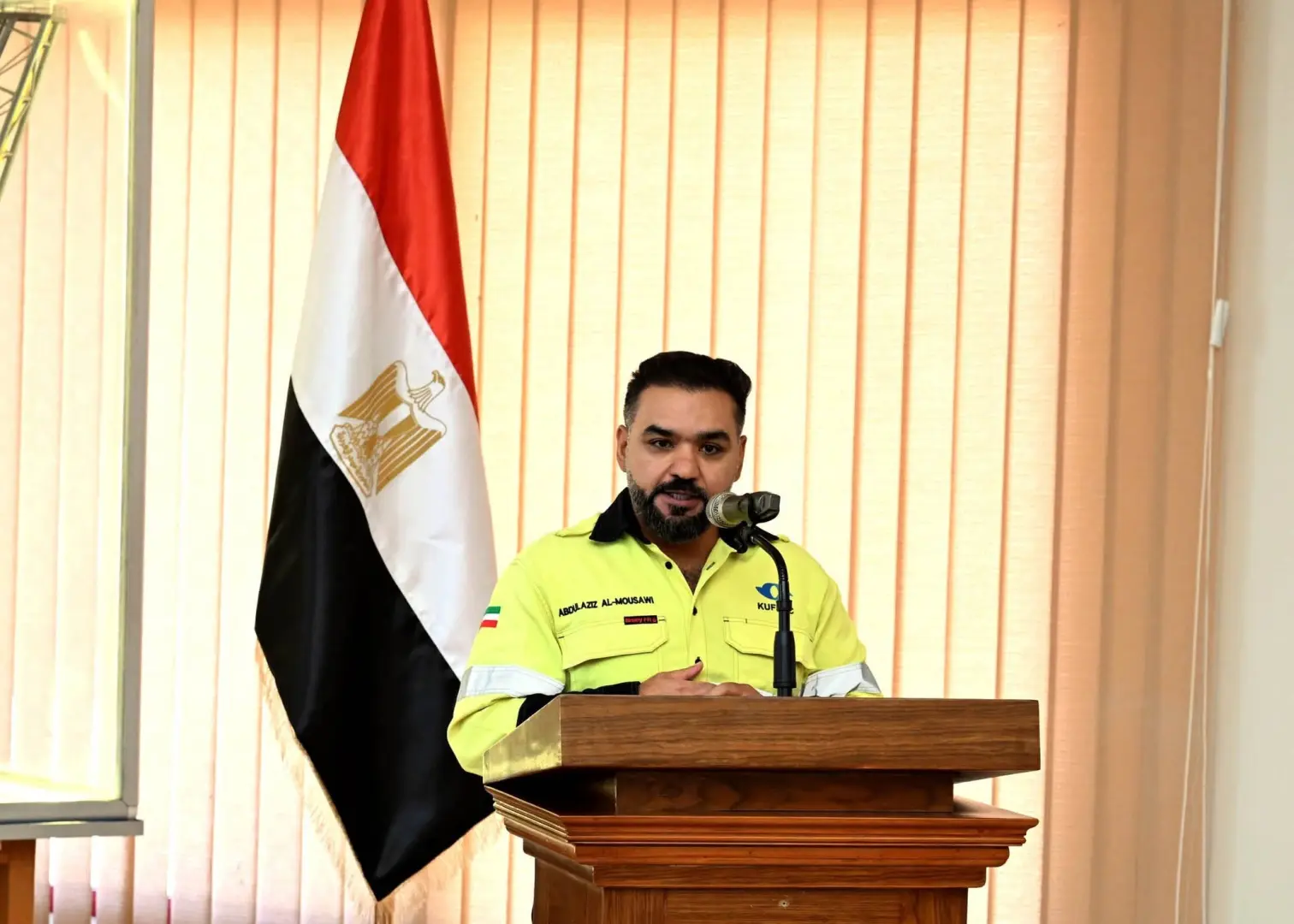 رئيس الوزراء يتفقد مواقع إنتاج الغاز الطبيعي بمنطقة غرب الدلتا العميقة