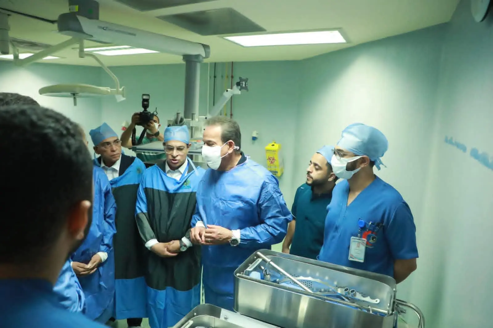 وزير الصحة يتفقد مستشفيي الكبد والجهاز الهضمي والثلاثي الجامعيين بمحافظة المنيا