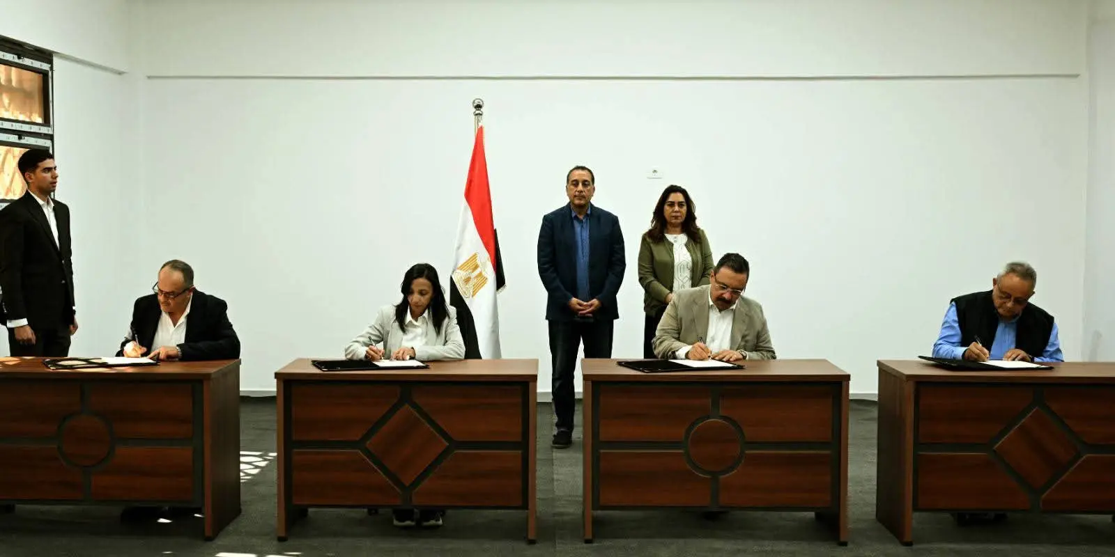 رئيس الوزراء يشهد توقيع مذكرة تفاهم لتوثيق التراث بمدينة رشيد