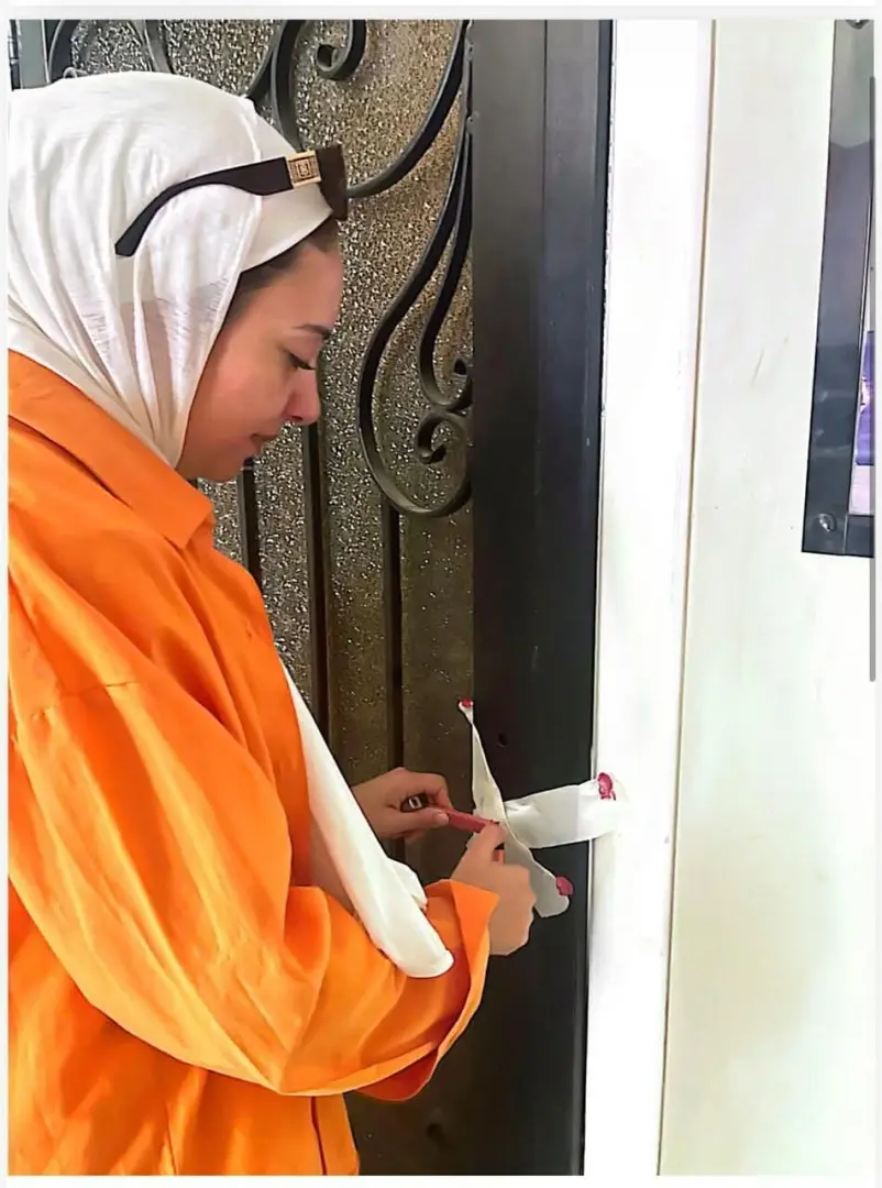 "دبلوم زخرفة" يدير عيادة تجميل وليزر.. حملة رقابية تغلق 24 مركزاً مخالفاً في المنيا